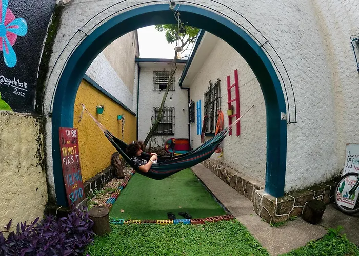The Pelican Larry Hostel